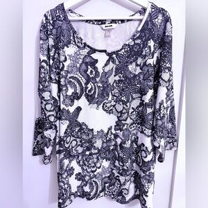 Alia Monochrome Floral Lace Women's Blouse